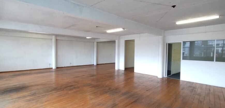 Oficina en renta, sobre Tollocan, Col. Vicente Guerrero, Toluca