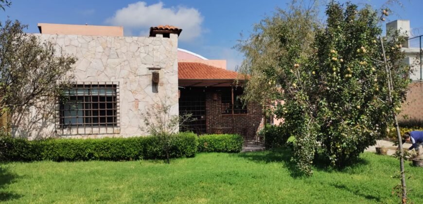 CASA EN RENTA EN LOS SAUCES, TOLUCA