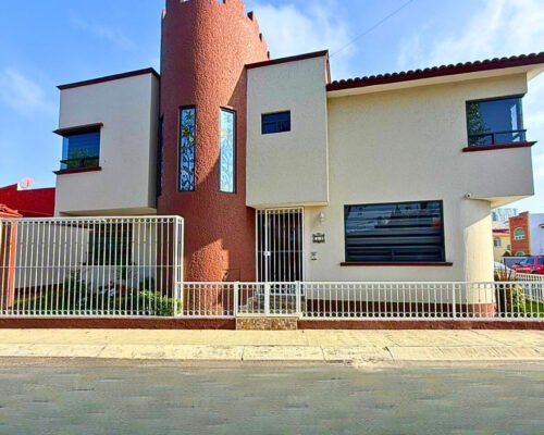 CASA EN VENTA, ZINACANTEPEC