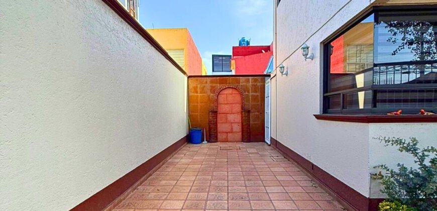 CASA EN VENTA, ZINACANTEPEC