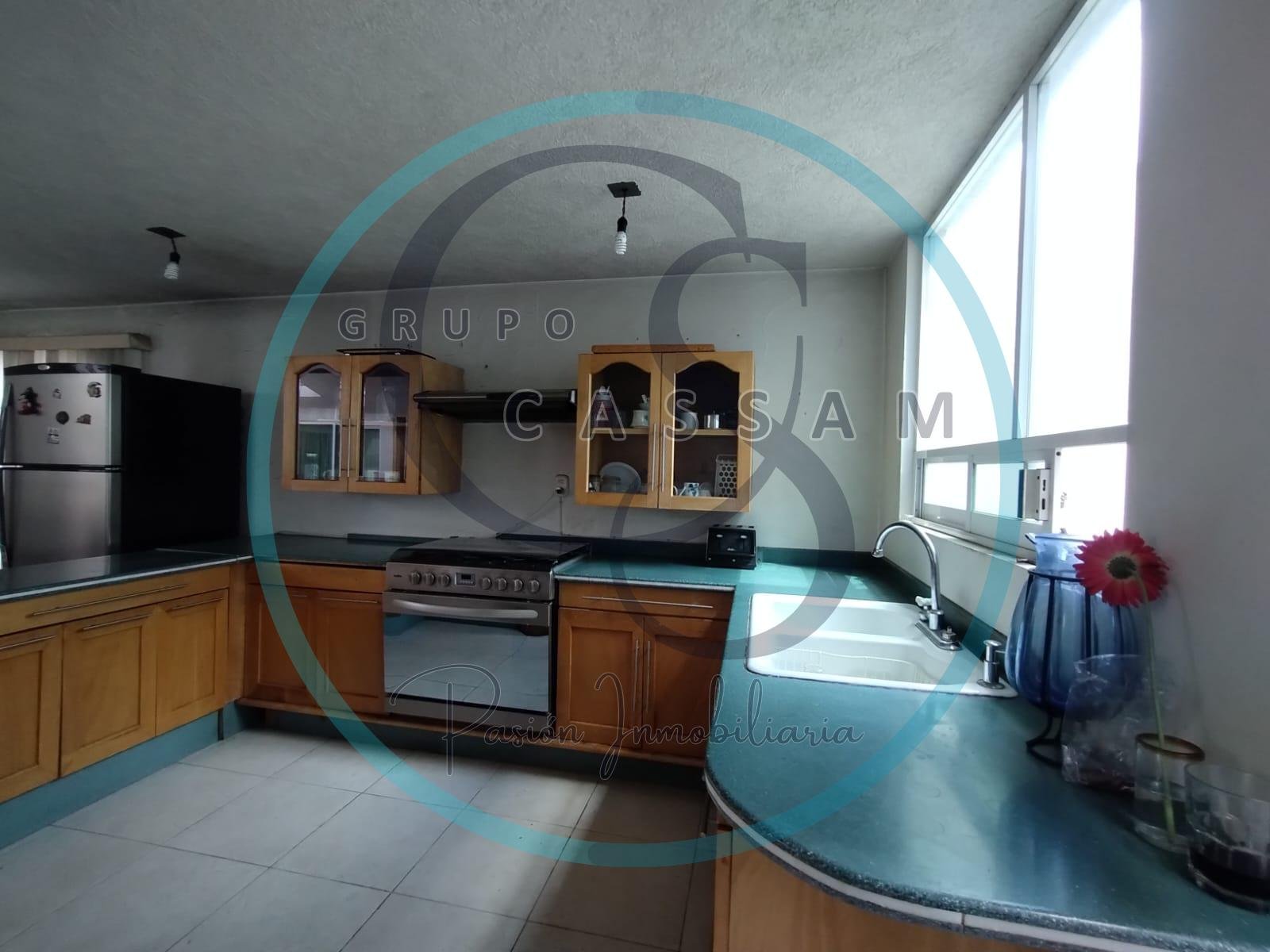 CASA CON LOCALES COMERCIALES EN VENTA, COL MORELOS, TOLUCA