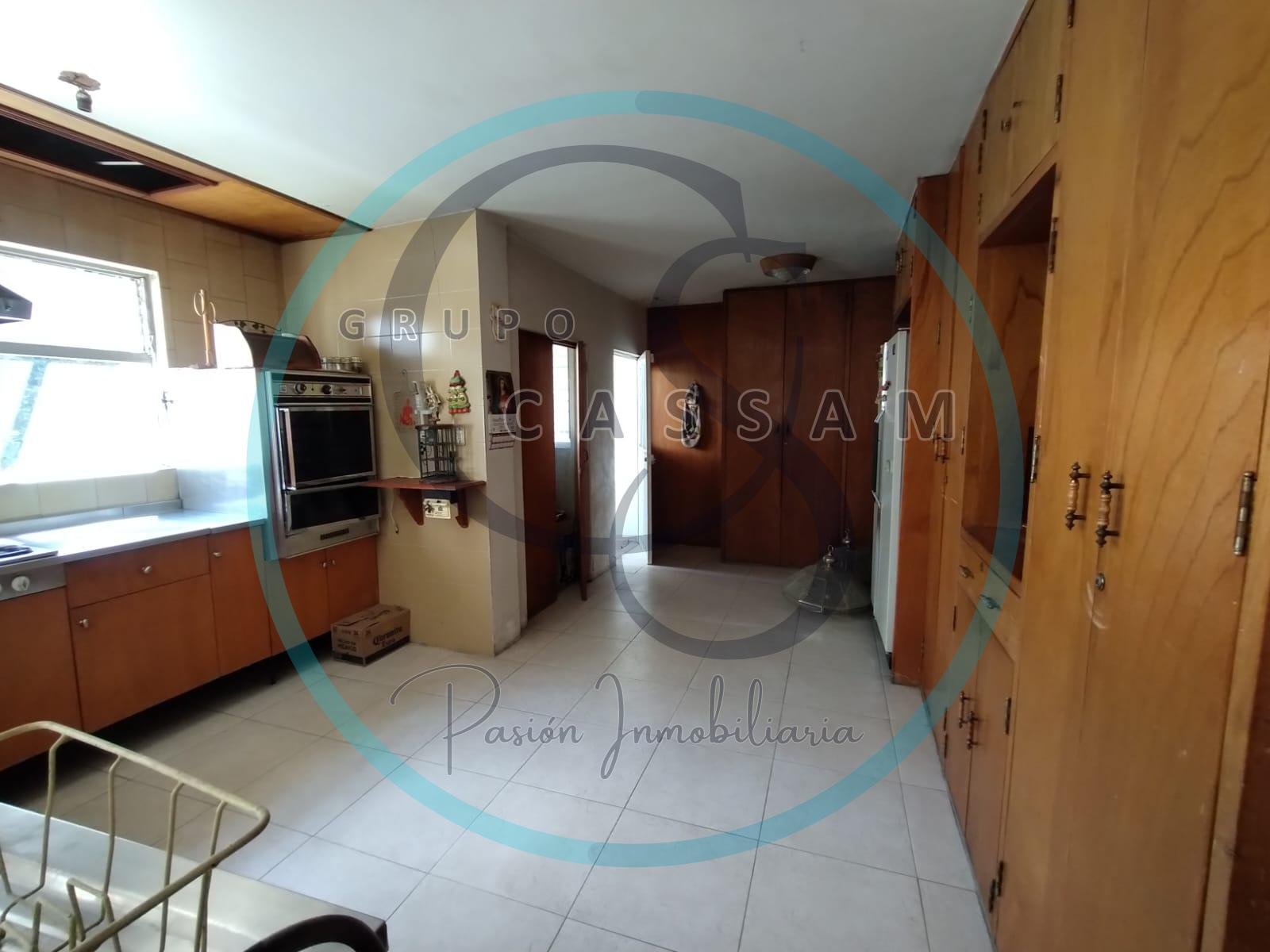 CASA CON LOCALES COMERCIALES EN VENTA, COL MORELOS, TOLUCA