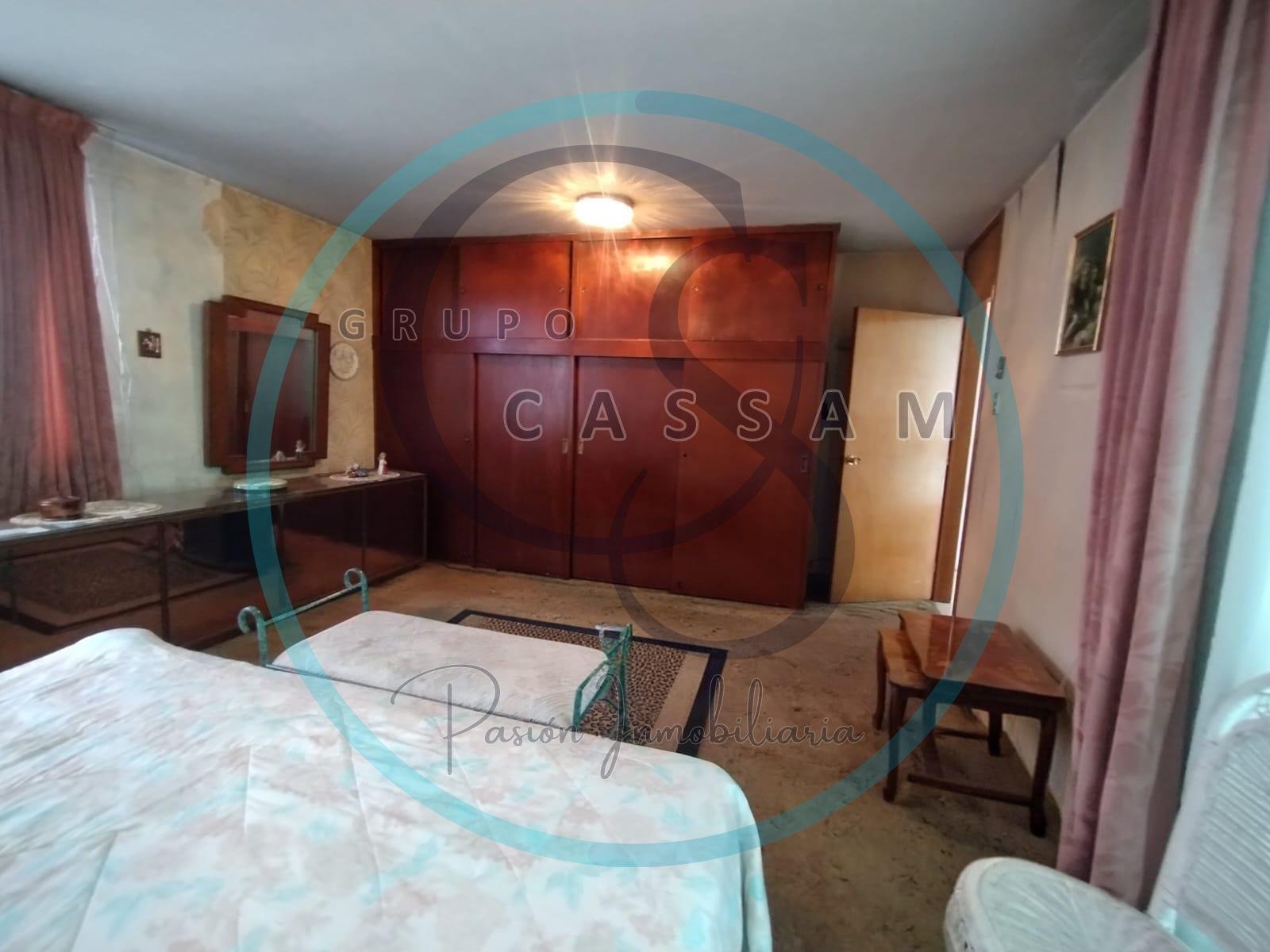 CASA CON LOCALES COMERCIALES EN VENTA, COL MORELOS, TOLUCA