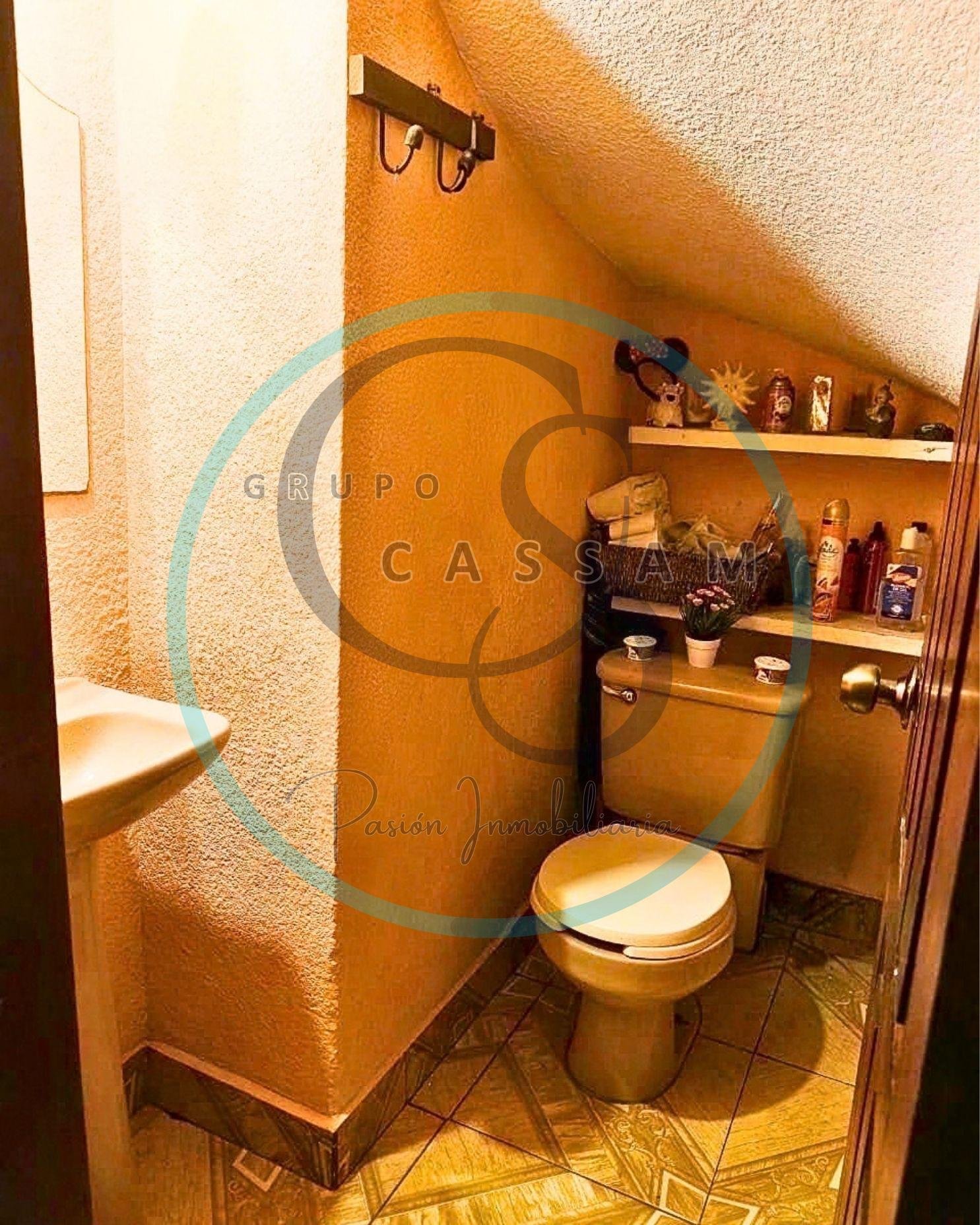 CASA EN VENTA EN LOS HÉROES 2, TOLUCA.